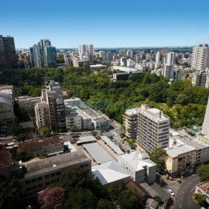 Apartamento com 128m², 3 dormitórios, 2 vagas, no bairro Exposição em Caxias do Sul para Comprar