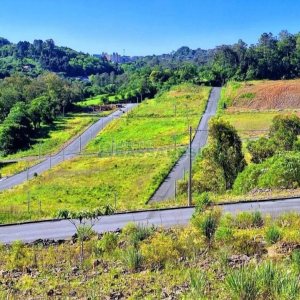 Terreno com 319m², no bairro Nossa Senhora das Graças em Caxias do Sul para Comprar