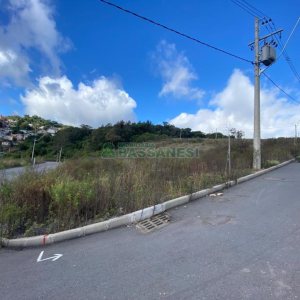 Terreno com 319m², no bairro Nossa Senhora das Graças em Caxias do Sul para Comprar