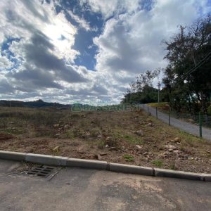 Terreno com 319m², no bairro Nossa Senhora das Graças em Caxias do Sul para Comprar