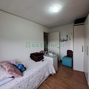 Apartamento com 70m², 2 dormitórios, 2 vagas, no bairro Ana Rech em Caxias do Sul para Comprar