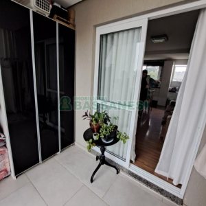 Apartamento com 70m², 2 dormitórios, 2 vagas, no bairro Ana Rech em Caxias do Sul para Comprar
