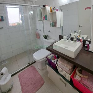 Apartamento com 70m², 2 dormitórios, 2 vagas, no bairro Ana Rech em Caxias do Sul para Comprar