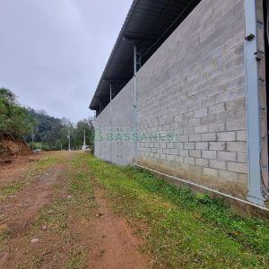 Pavilhão com 460m², no bairro Linha Feijo em Caxias do Sul para Alugar