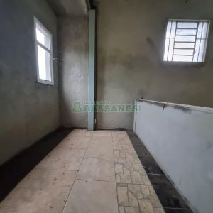 Pavilhão com 460m², no bairro Linha Feijo em Caxias do Sul para Alugar