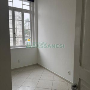 Sala com 103m², no bairro Centro em Caxias do Sul para Alugar