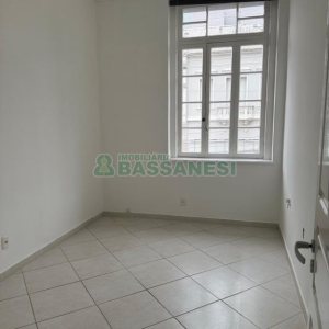Sala com 103m², no bairro Centro em Caxias do Sul para Alugar