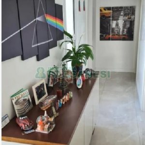 Apartamento com 95m², 2 dormitórios, 2 vagas, no bairro São José em Caxias do Sul para Comprar