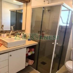 Apartamento com 95m², 2 dormitórios, 2 vagas, no bairro São José em Caxias do Sul para Comprar