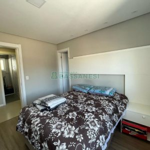 Apartamento com 87m², 2 dormitórios, 2 vagas, no bairro Santa Catarina em Caxias do Sul para Comprar
