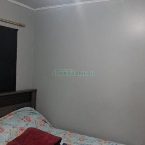 Sobrado com 45m², 2 dormitórios, 1 vaga, no bairro Colina do Sol em Caxias do Sul para Comprar