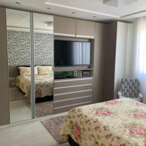 Apto Mobiliado com 112m², 3 dormitórios, 2 vagas, no bairro Cristo Redentor em Caxias do Sul para Alugar