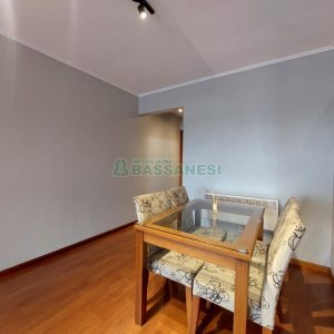 Apto Mobiliado com 90m², 2 dormitórios, 1 vaga, no bairro Madureira em Caxias do Sul para Alugar