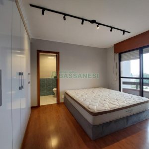 Apto Mobiliado com 90m², 2 dormitórios, 1 vaga, no bairro Madureira em Caxias do Sul para Alugar