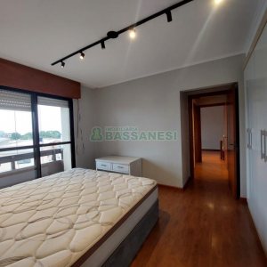 Apto Mobiliado com 90m², 2 dormitórios, 1 vaga, no bairro Madureira em Caxias do Sul para Alugar