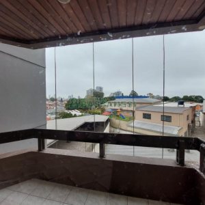 Apto Mobiliado com 90m², 2 dormitórios, 1 vaga, no bairro Madureira em Caxias do Sul para Alugar