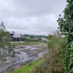 Terreno com 2000m², no bairro Nossa Senhora da Saúde em Caxias do Sul para Comprar