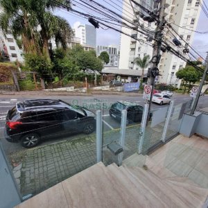 Casa Comercial com 120m², no bairro Exposição em Caxias do Sul para Alugar