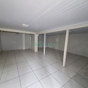 Casa Comercial com 120m², no bairro Exposição em Caxias do Sul para Alugar