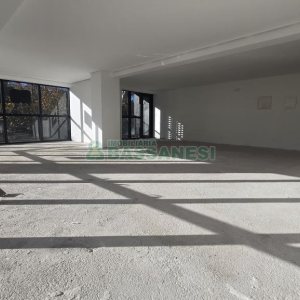 Sala com 81m², 1 vaga, no bairro Exposição em Caxias do Sul para Comprar