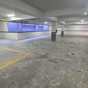 Sala com 81m², 1 vaga, no bairro Exposição em Caxias do Sul para Comprar
