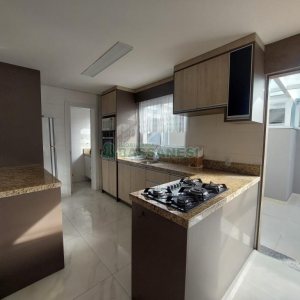 Apto/Cobertura com 109m², 3 dormitórios, 2 vagas, no bairro Morada dos Alpes em Caxias do Sul para Comprar