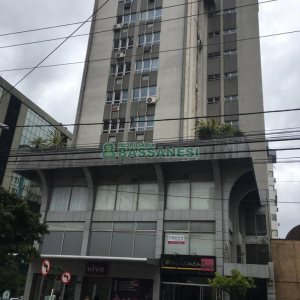 Sala com 33m², no bairro Centro em Caxias do Sul para Comprar