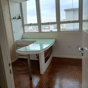 Sala com 33m², no bairro Centro em Caxias do Sul para Comprar