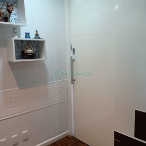 Sala com 33m², no bairro Centro em Caxias do Sul para Comprar