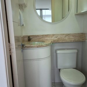 Sala com 33m², no bairro Centro em Caxias do Sul para Comprar