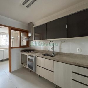 Apto Mobiliado com 120m², 3 dormitórios, 2 vagas, no bairro Panazzolo em Caxias do Sul para Alugar