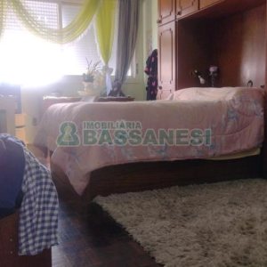 Apartamento com 142m², 3 dormitórios, 1 vaga, no bairro Centro em Caxias do Sul para Comprar