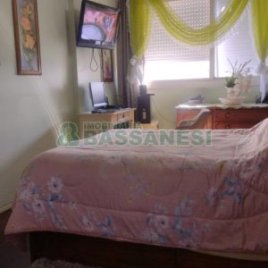 Apartamento com 142m², 3 dormitórios, 1 vaga, no bairro Centro em Caxias do Sul para Comprar