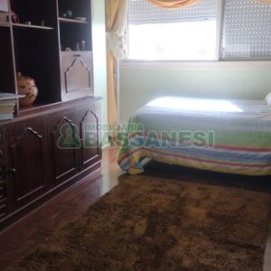 Apartamento com 142m², 3 dormitórios, 1 vaga, no bairro Centro em Caxias do Sul para Comprar