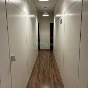 Sala com 230m², 10 vagas, no bairro Pio X em Caxias do Sul para Alugar