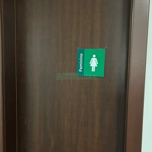 Sala com 230m², 10 vagas, no bairro Pio X em Caxias do Sul para Alugar