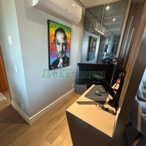 Apartamento com 97m², 2 dormitórios, 2 vagas, no bairro Jardim América em Caxias do Sul para Comprar