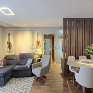 Apto Mobiliado com 97m², 2 dormitórios, 2 vagas, no bairro Jardim América em Caxias do Sul para Comprar