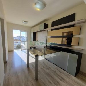 Apto Mobiliado com 56m², 2 dormitórios, 1 vaga, no bairro Cinqüentenário em Caxias do Sul para Alugar