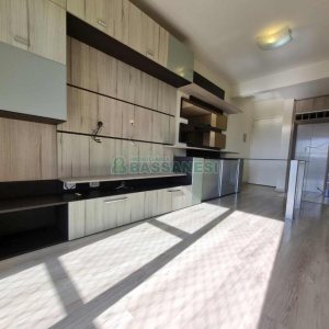 Apto Mobiliado com 56m², 2 dormitórios, 1 vaga, no bairro Cinqüentenário em Caxias do Sul para Alugar