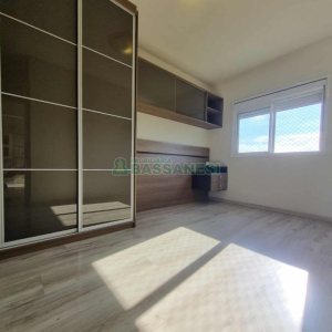 Apto Mobiliado com 56m², 2 dormitórios, 1 vaga, no bairro Cinqüentenário em Caxias do Sul para Alugar
