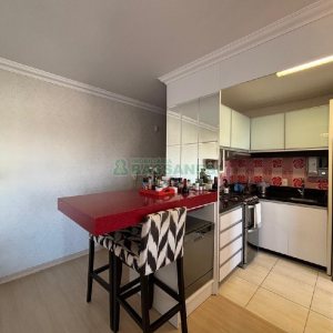 Apto Mobiliado com 83m², 2 dormitórios, 2 vagas, no bairro Rio Branco em Caxias do Sul para Alugar