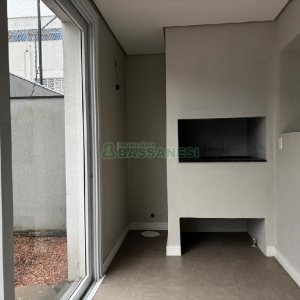 Casa com 310m², 3 dormitórios, 4 vagas, no bairro Jardim América em Caxias do Sul para Alugar