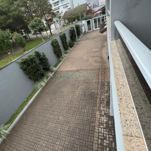 Casa com 310m², 3 dormitórios, 4 vagas, no bairro Jardim América em Caxias do Sul para Alugar