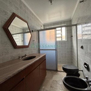 Apartamento com 136m², 3 dormitórios, 1 vaga, no bairro Exposição em Caxias do Sul para Comprar