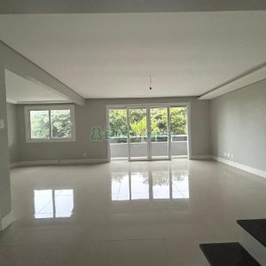 Casa com 310m², 3 dormitórios, 4 vagas, no bairro Jardim América em Caxias do Sul para Alugar