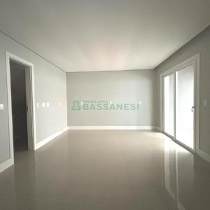 Casa com 310m², 3 dormitórios, 4 vagas, no bairro Jardim América em Caxias do Sul para Alugar