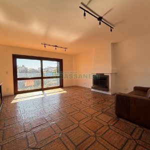 Apartamento com 225m², 3 dormitórios, 3 vagas, no bairro Rio Branco em Caxias do Sul para Comprar