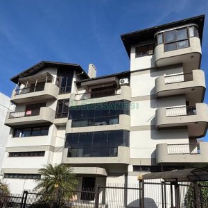 Apartamento com 225m², 3 dormitórios, 3 vagas, no bairro Rio Branco em Caxias do Sul para Comprar