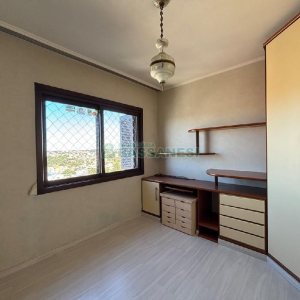 Apartamento com 225m², 3 dormitórios, 3 vagas, no bairro Rio Branco em Caxias do Sul para Comprar
